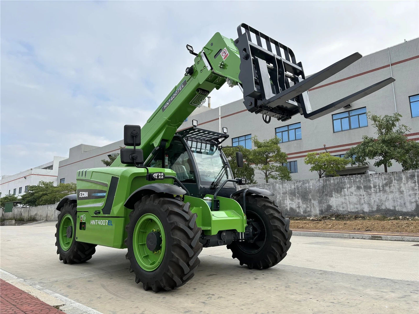 SOCMA 4 Ton 7 Meter Telescopic Forklift HNT4007-EL