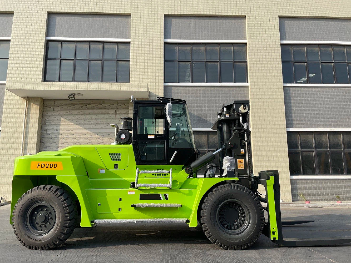 SOCMA 20 Ton Forklift HNF200-1250-A