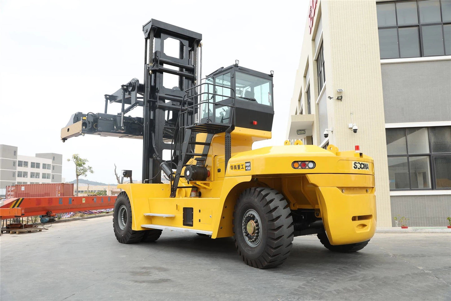 SOCMA 45 Ton Forklift HNF450-1250-A