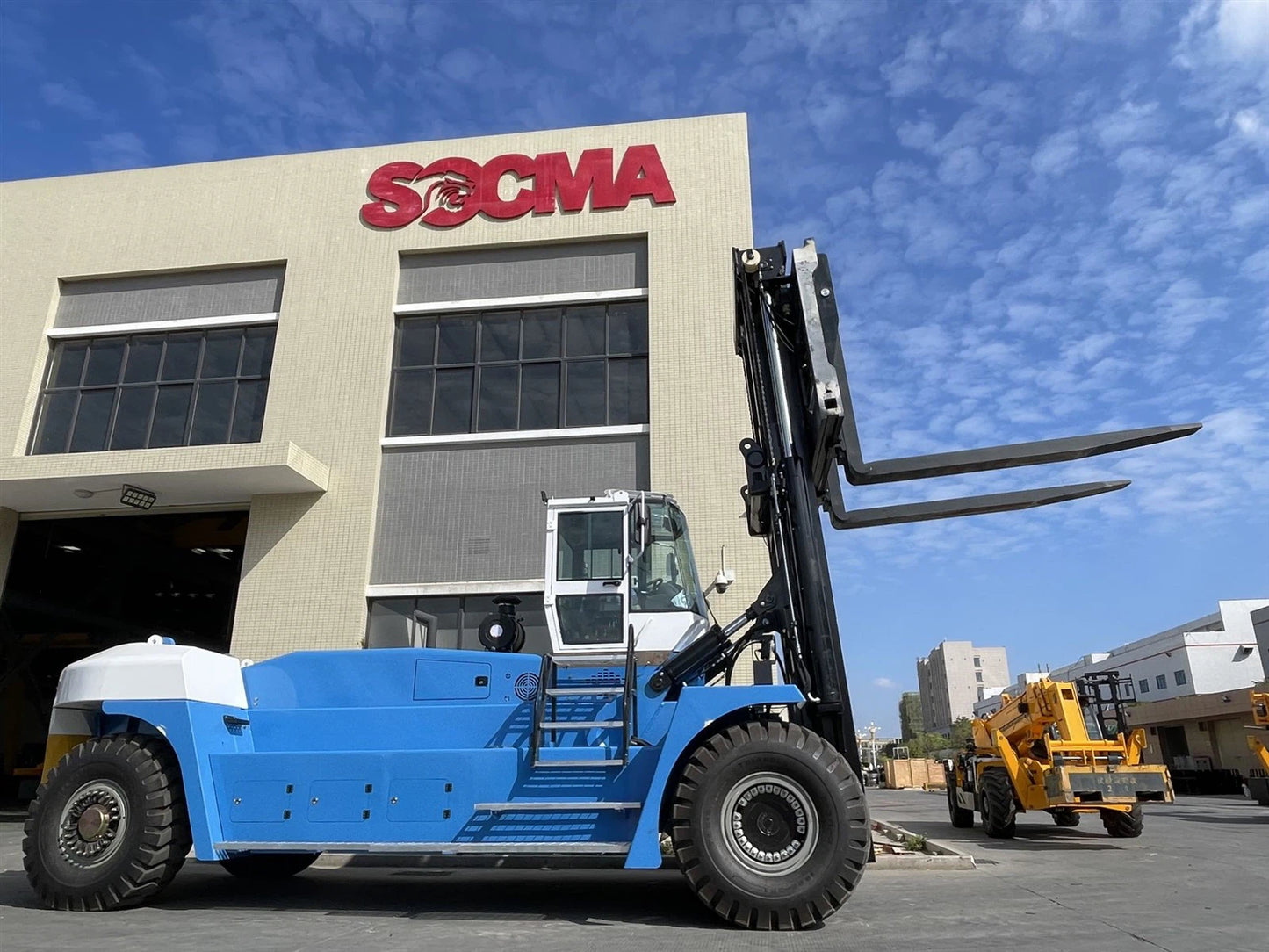 SOCMA 50 Ton Forklift HNF500-1250-A