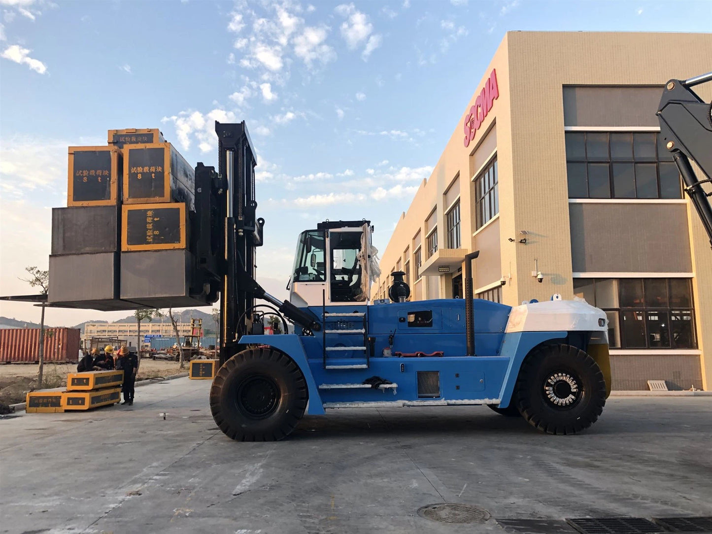 SOCMA 50 Ton Forklift HNF500-1250-A