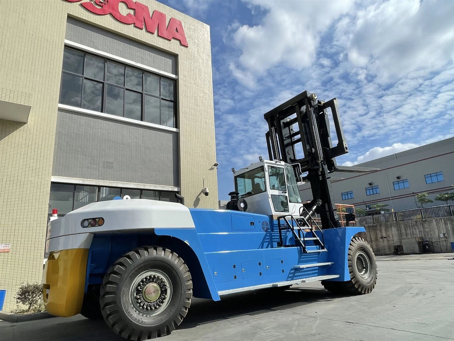 SOCMA 50 Ton Forklift HNF500-1250-A