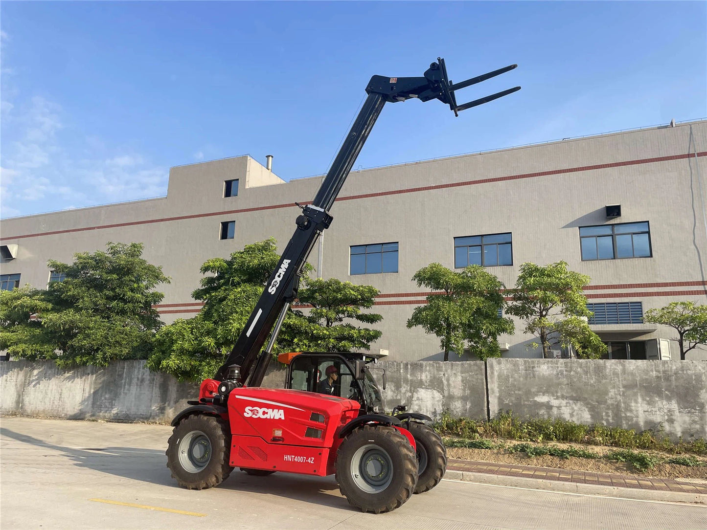 SOCMA 4 Ton 7 Meter Telescopic Forklift HNT4007-4Z