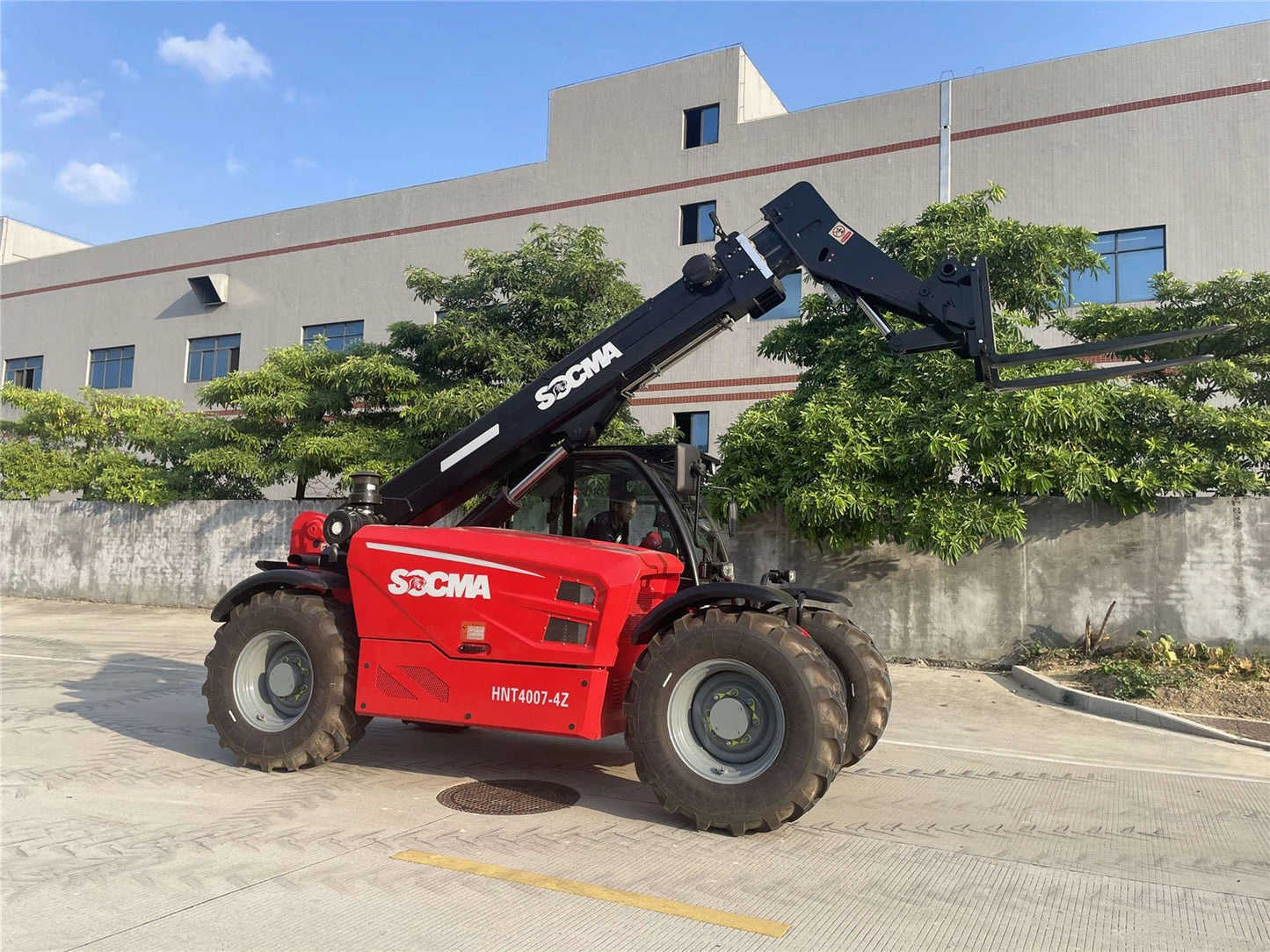 SOCMA 4 Ton 7 Meter Telescopic Forklift HNT4007-4Z