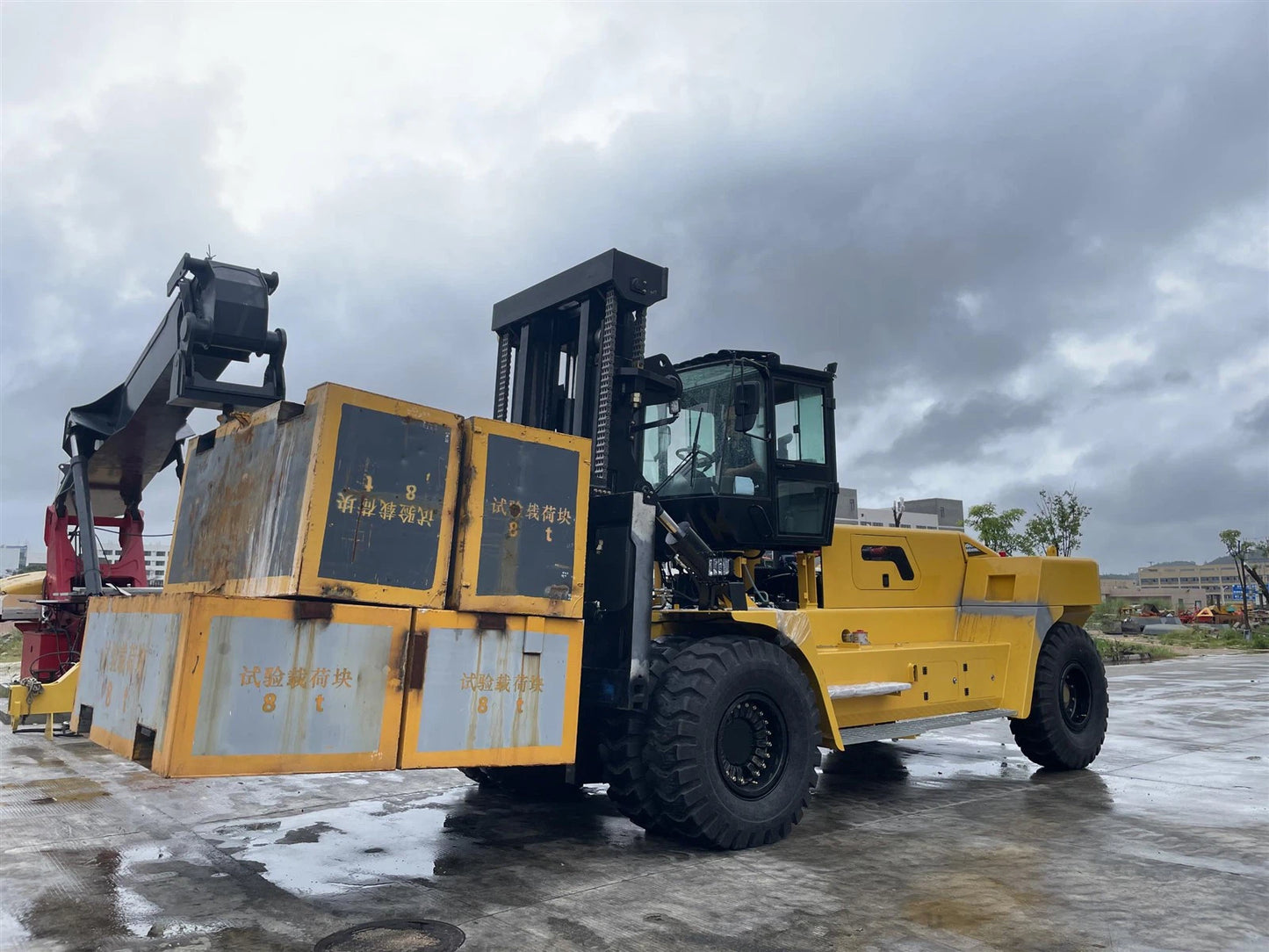 SOCMA 35 Ton Forklift HNF350-1250-A